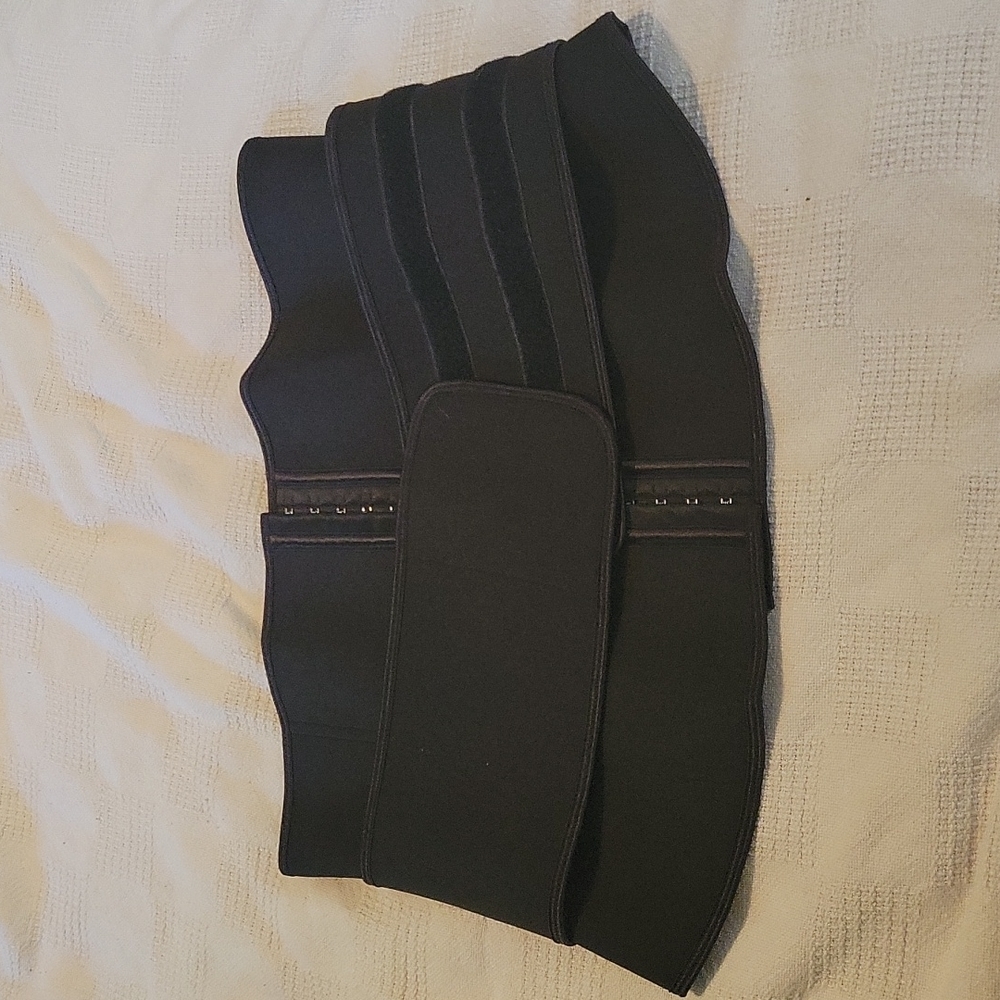 Like new waist trainer sz 2x OR 3x